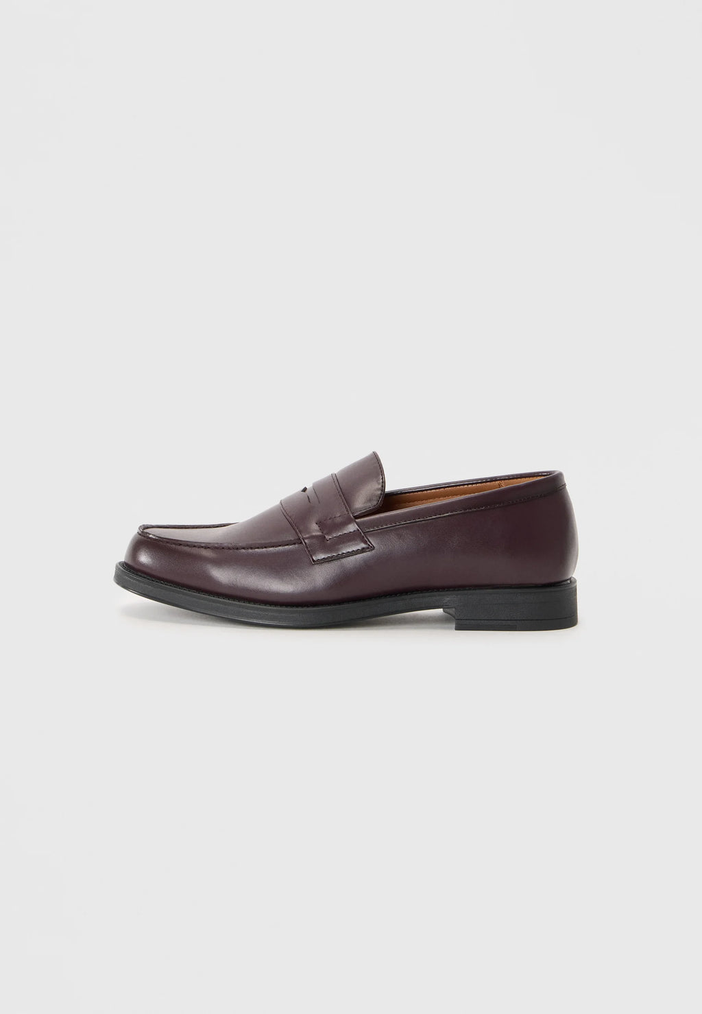 Eleganter Schuh ohne Schnürsenkel