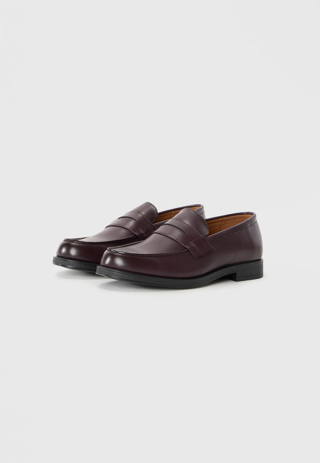 Eleganter Schuh ohne Schnürsenkel